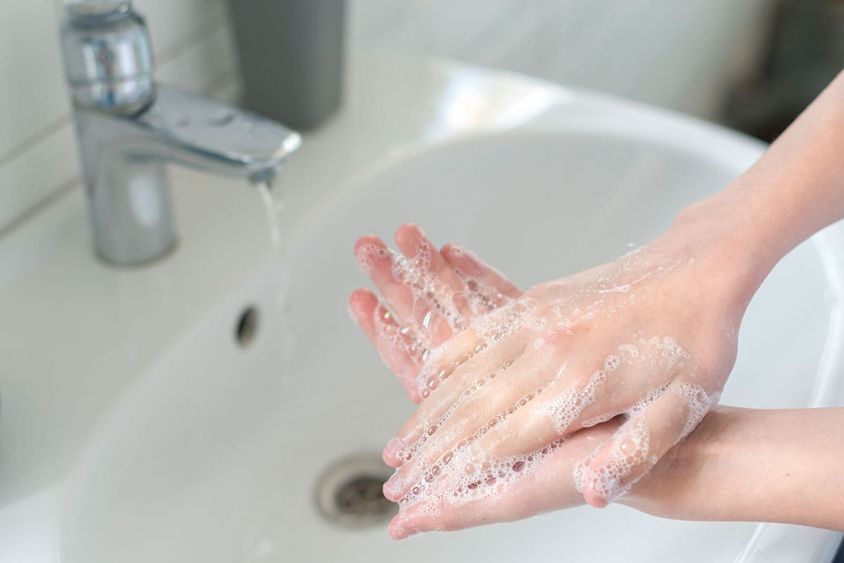  Does hand wash liquid in washing machine lather too much 